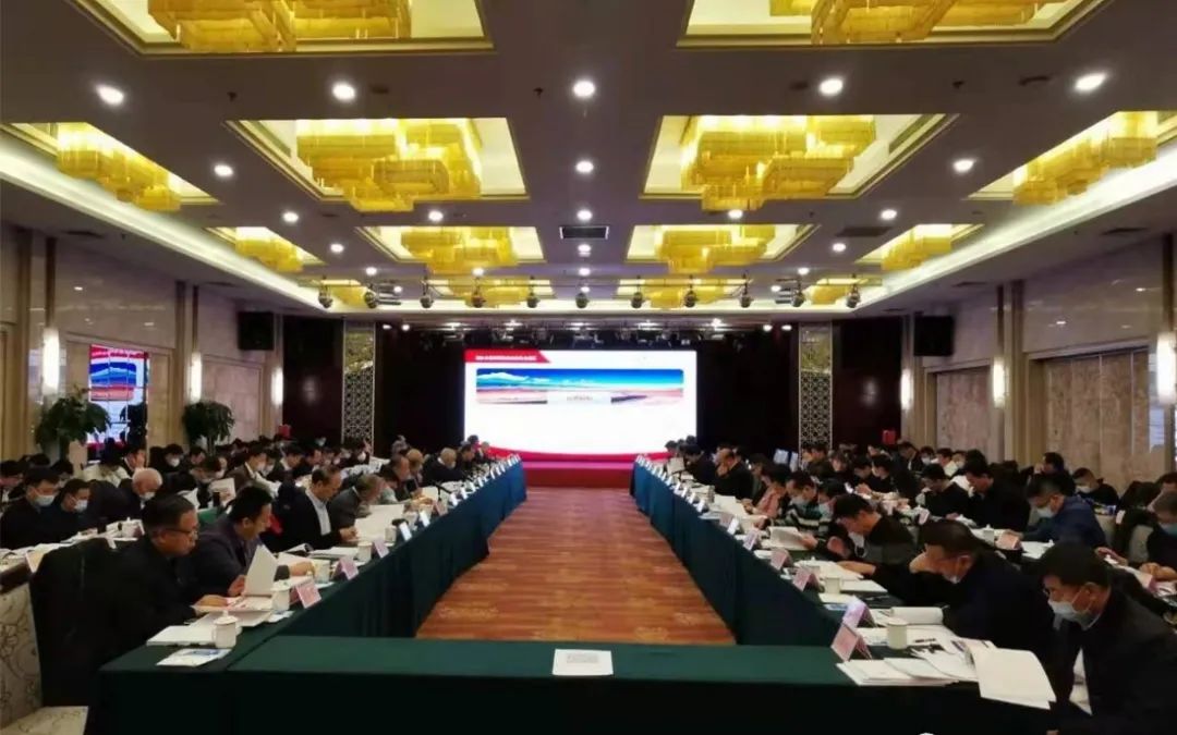 在五中全會精神的指引下:科學謀劃塞外明珠鄂爾多斯市“十四五”發展規劃 1.jpg 在五中全會精神的指引下:科學謀劃塞外明珠鄂爾多斯市“十四五”發展規劃 1.jpg